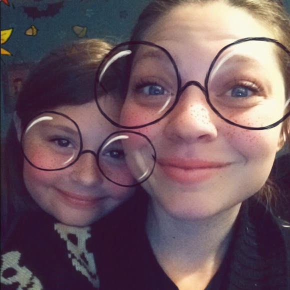 Hey there! 😊 - Picture 2 of 8